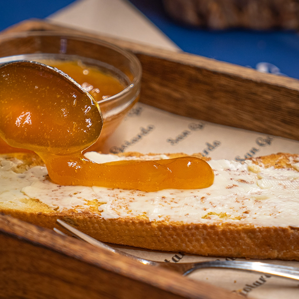 Tostadas con mermelada